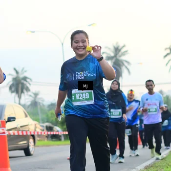 Runner Photo 4406772