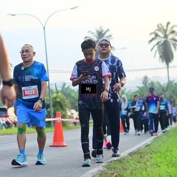 Runner Photo 4406777