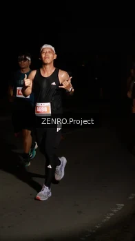 Runner Photo 4406797
