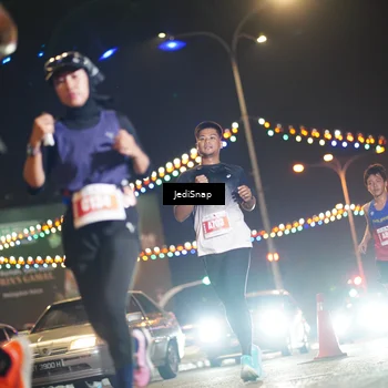 Runner Photo 4406800