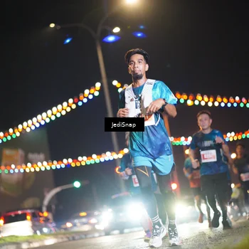 Runner Photo 4406853