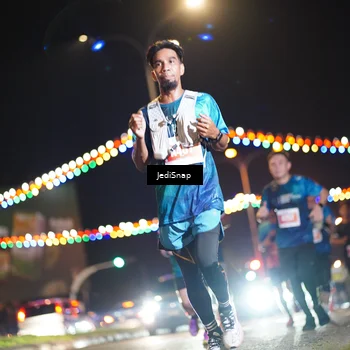 Runner Photo 4406881