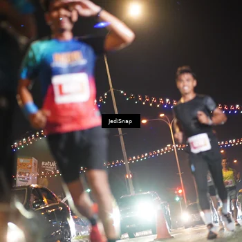 Runner Photo 4406941
