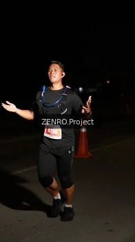 Runner Photo 4406942