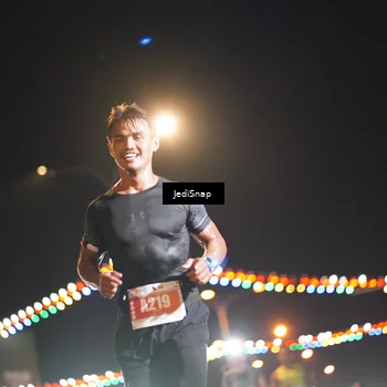 Runner Photo 4406965