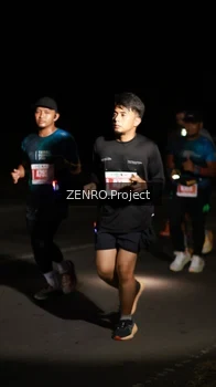 Runner Photo 4407031