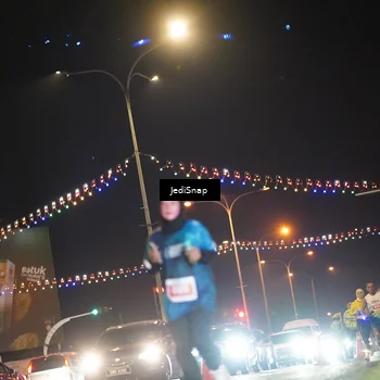 Runner Photo 4407072