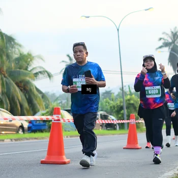 Runner Photo 4407156