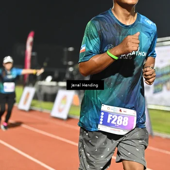 Runner Photo 4407165