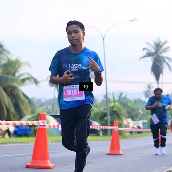 Runner Photo 4407195