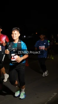 Runner Photo 4407263