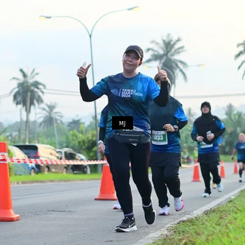 Runner Photo 4407275