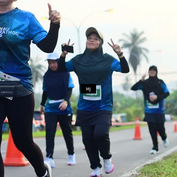 Runner Photo 4407298