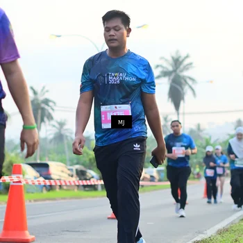 Runner Photo 4407357