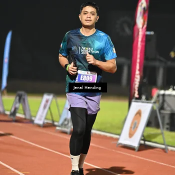 Runner Photo 4407359