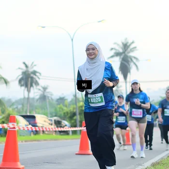 Runner Photo 4407373