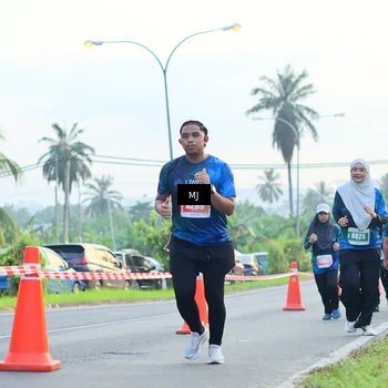 Runner Photo 4407374