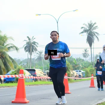 Runner Photo 4407377