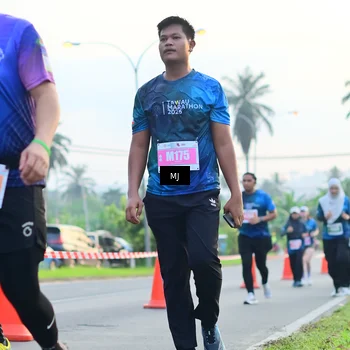 Runner Photo 4407378