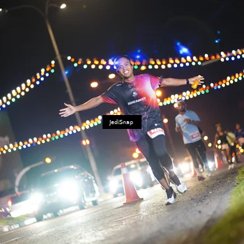 Runner Photo 4407379