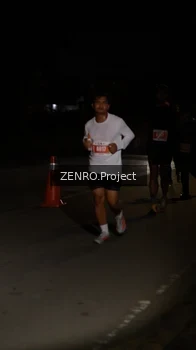 Runner Photo 4407392