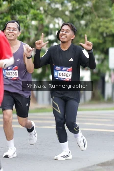 Runner Photo 44074
