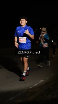 Runner Photo 4407415