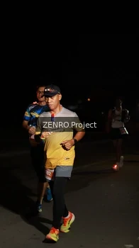 Runner Photo 4407437