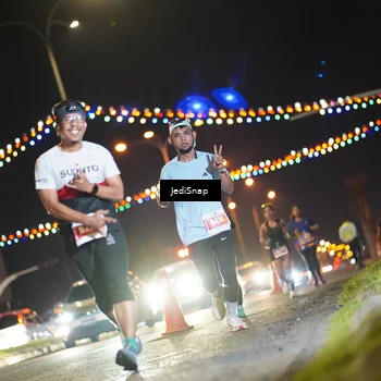Runner Photo 4407446