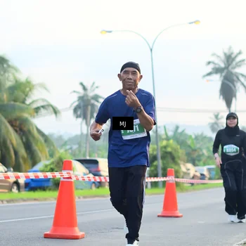 Runner Photo 4407450