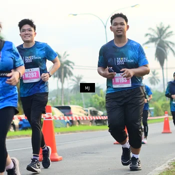 Runner Photo 4407477