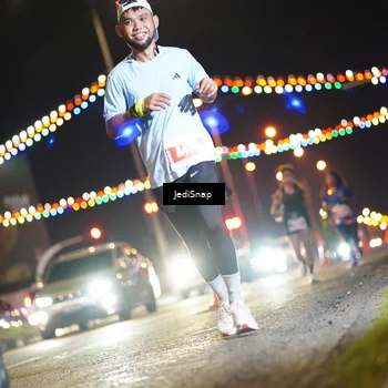 Runner Photo 4407493