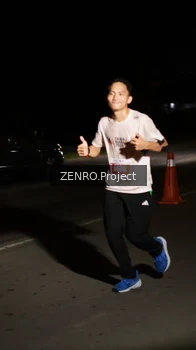 Runner Photo 4407512
