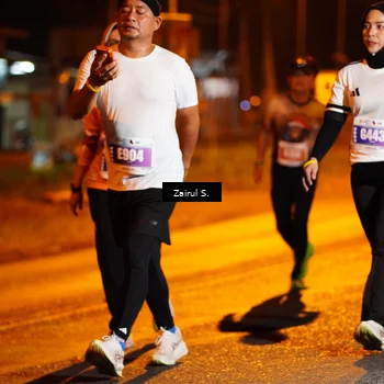 Runner Photo 4407649