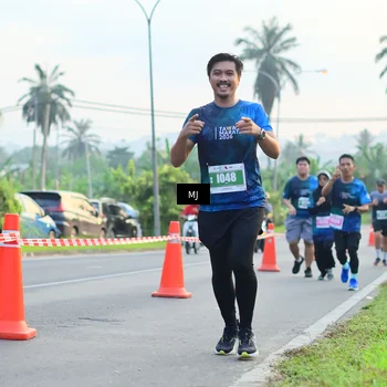 Runner Photo 4407666