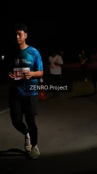 Runner Photo 4407708