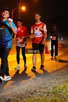 Runner Photo 4407730