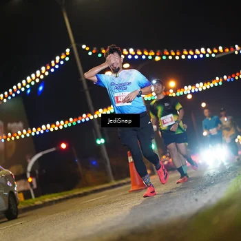 Runner Photo 4407746