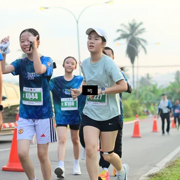 Runner Photo 4407776