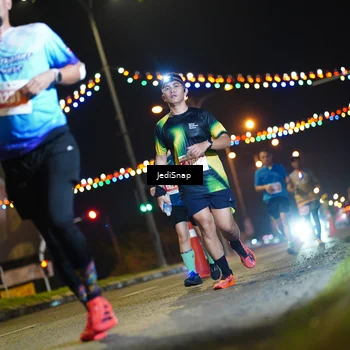 Runner Photo 4407778