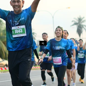Runner Photo 4407816