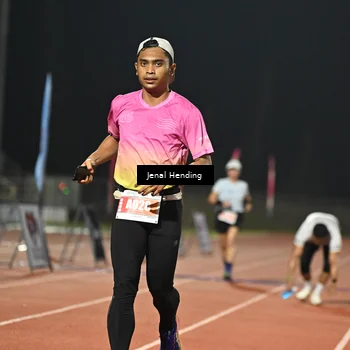Runner Photo 4407900