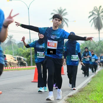 Runner Photo 4407943