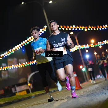 Runner Photo 4408105