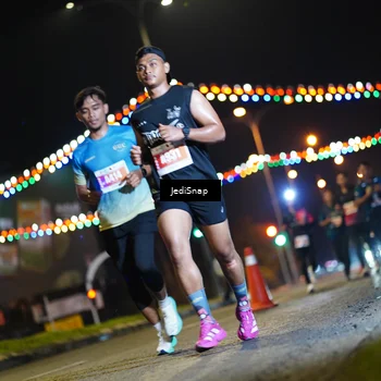 Runner Photo 4408109