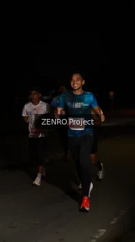 Runner Photo 4408163