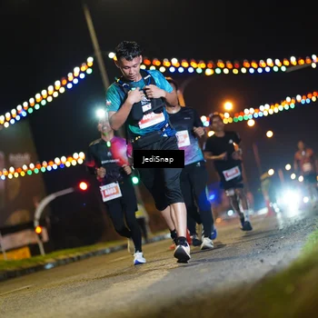 Runner Photo 4408199