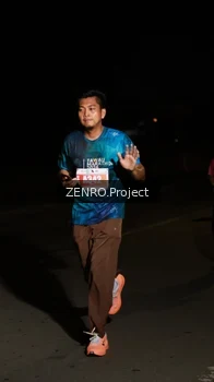 Runner Photo 4408201