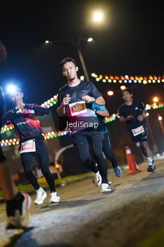 Runner Photo 4408235