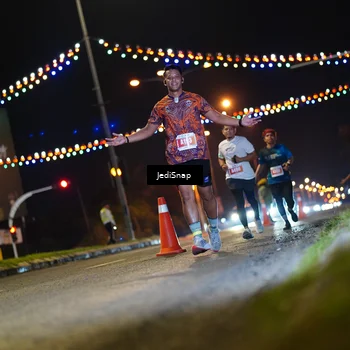 Runner Photo 4408317